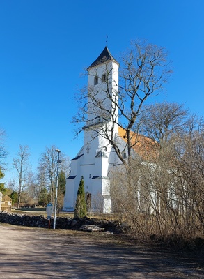 Outdoor view of the Church of Harju-Risti from SW rephoto