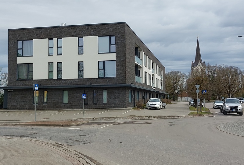 Keskväljak Keilas. Harju Majandusühisuse kauplus rephoto