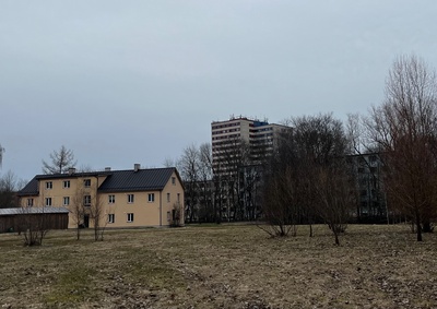 Tähtvere mõis. Vaade moonakamajadele ja uutele hoonetele 1977a. rephoto