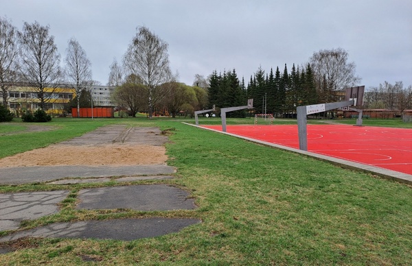 Tartu XV keskkool. Esimene koolipäev. 01.09.1985.a. rephoto