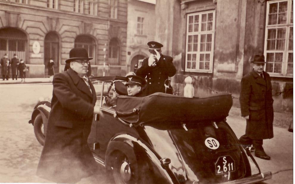 Dr. Ovidius Faust (Primatialpalais) - lang