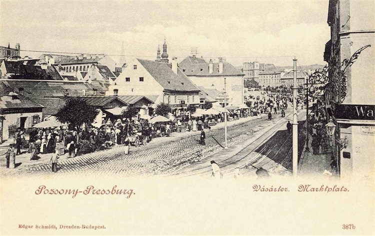 Der Marktplatz in Preßburg (Bratislava) - lang