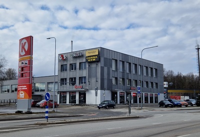 Tartu, Võru 77, ehitatud umbes 1970. aastal. "Tarmeko" olmehoone ja autode remondi töökoda. rephoto