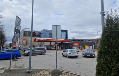 Gas station Statoil (Turu t).  Tartu, 1998. Photo Aldo Luud. rephoto