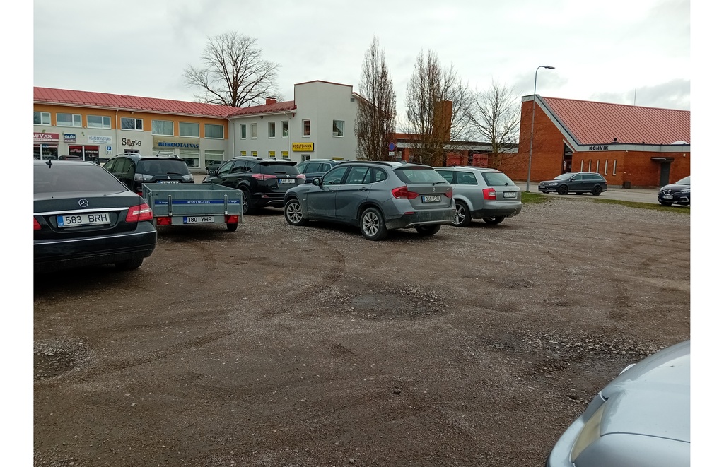 Balti kett, saarlaste kogunemine Kuressaare bussijaamas rephoto