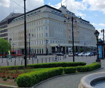 Carlton hotel. Fortepan 7773 - lang rephoto