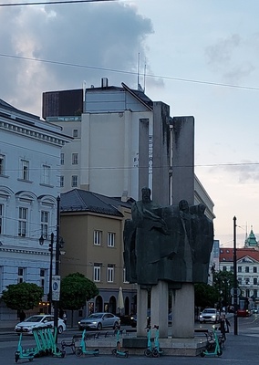 Maria Theresia-Denkmal in Preßburg - lang rephoto