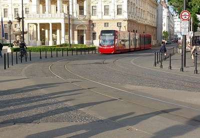 Bratislava 1993 tram 1 - lang rephoto