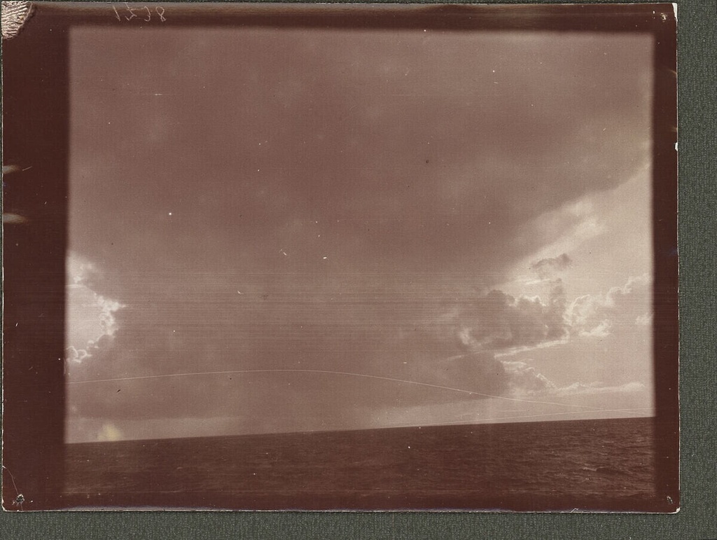 Caption: recto: l.o. “1738” (in negative, upside down, mirrored); verso: M. “1738 L/III/Thunderstorm clouds on the high/lake west of Krck,” l. u. “22 XI 1908/2h30” (pencil, vertical)