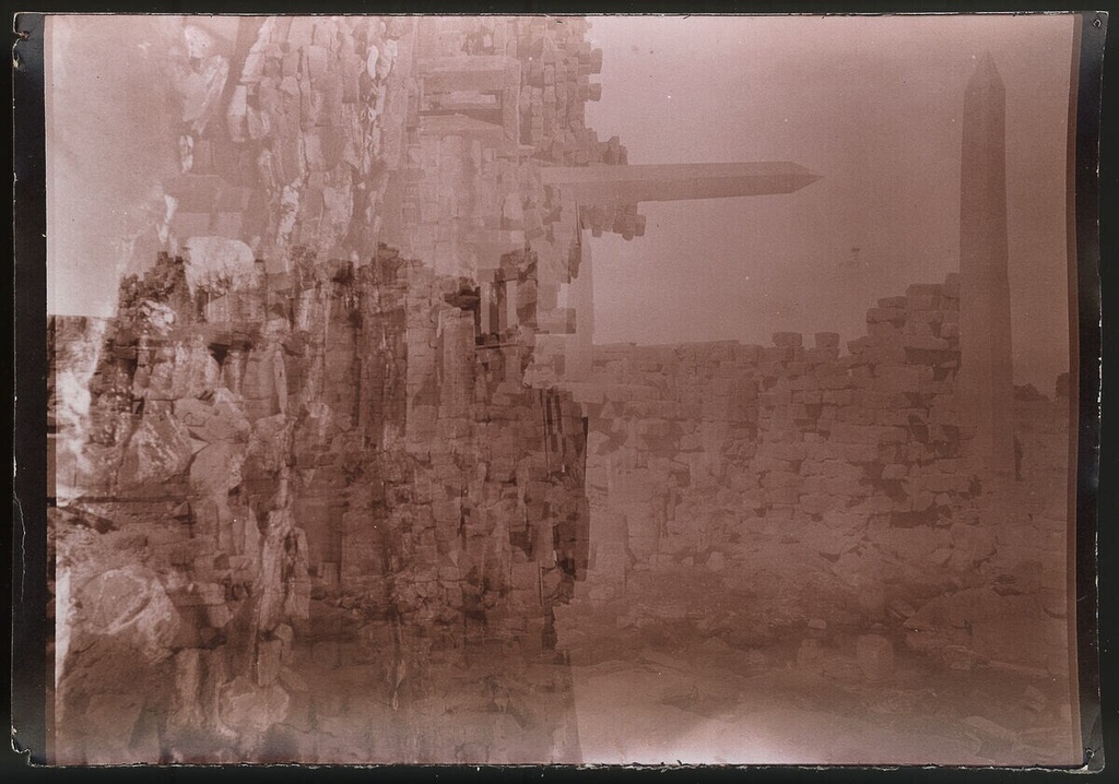 Caption: verso: M. "2029/<So?> <?>/Luxor-Karnak. The debris/field of the great temple/with the obelisk no. East, “l. u. 19 XI 1910/11h18” (pencil, vertical)