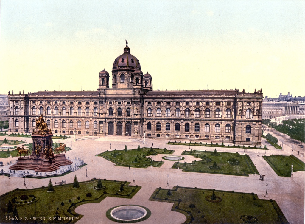 Museum Wien 1900 - Naturhistorisches Museum Wien in Vienna, 1900.