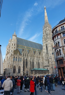 Fotoreproductie van (vermoedelijk) een schilderij van de Stephansdom in Wenen, Wien, Stephanskirche. rephoto