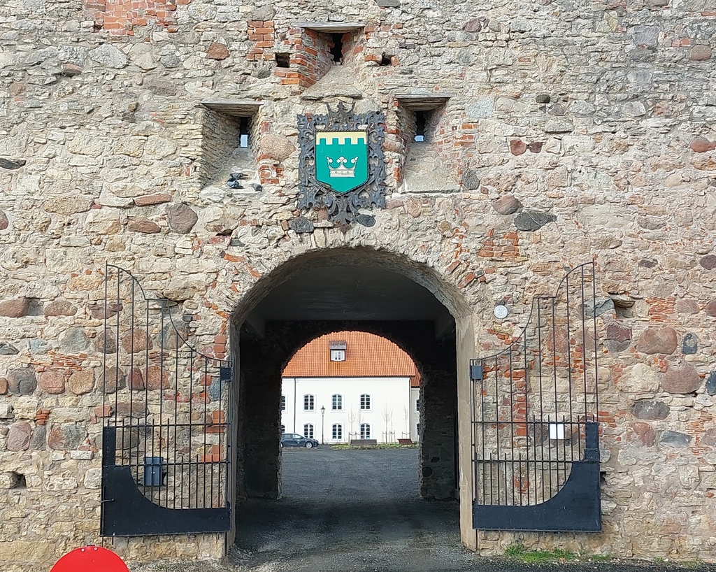 Põltsamaa linnuse värav - This is a photo of cultural heritage monument of Estonia number rephoto