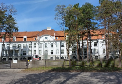 Mothers and Rinnalaste koda Nõmmel, rear side rephoto