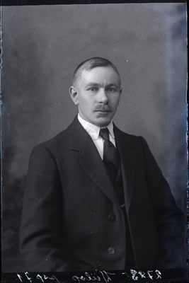 Viilop [Viilup].  duplicate photo