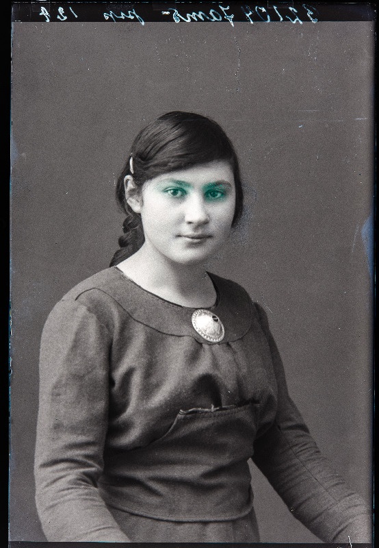 Eliise Jams.