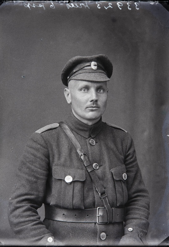 Sõjaväelane Viies.