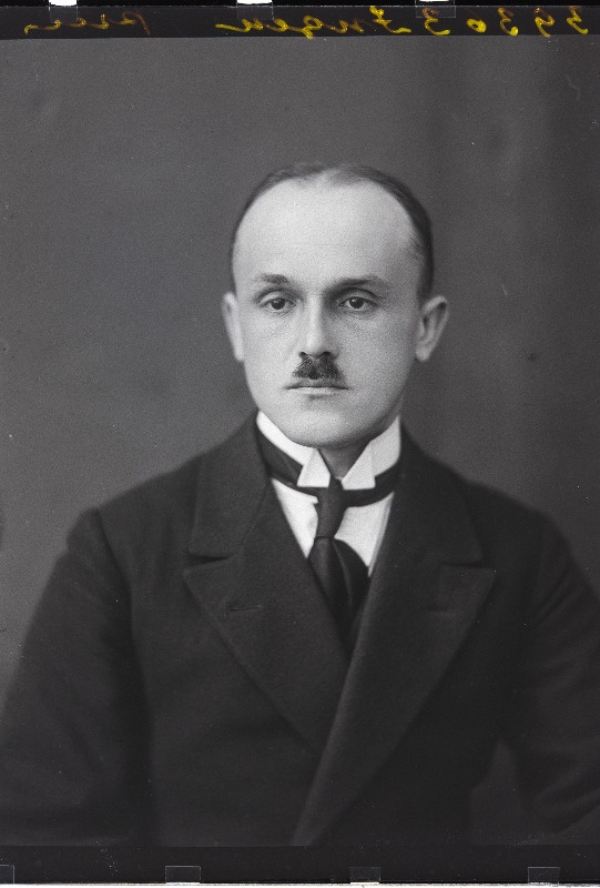 Engel.