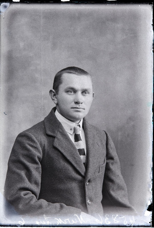 August Nurk.