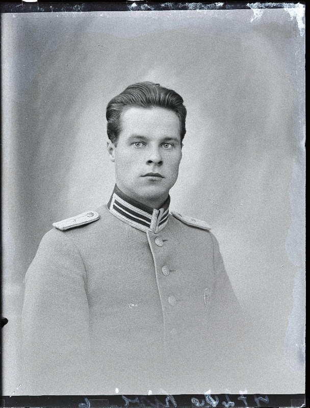 Politseinik Hugo Kivi.