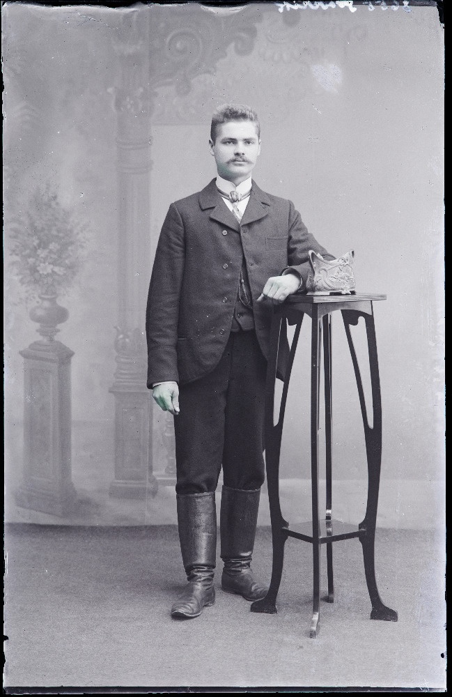 Parrik [Parik].