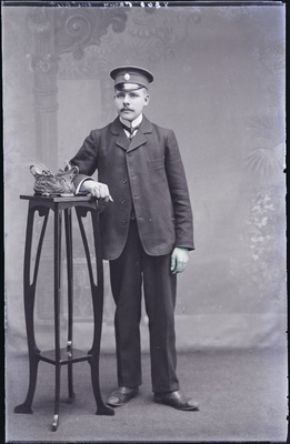 Parun.  duplicate photo