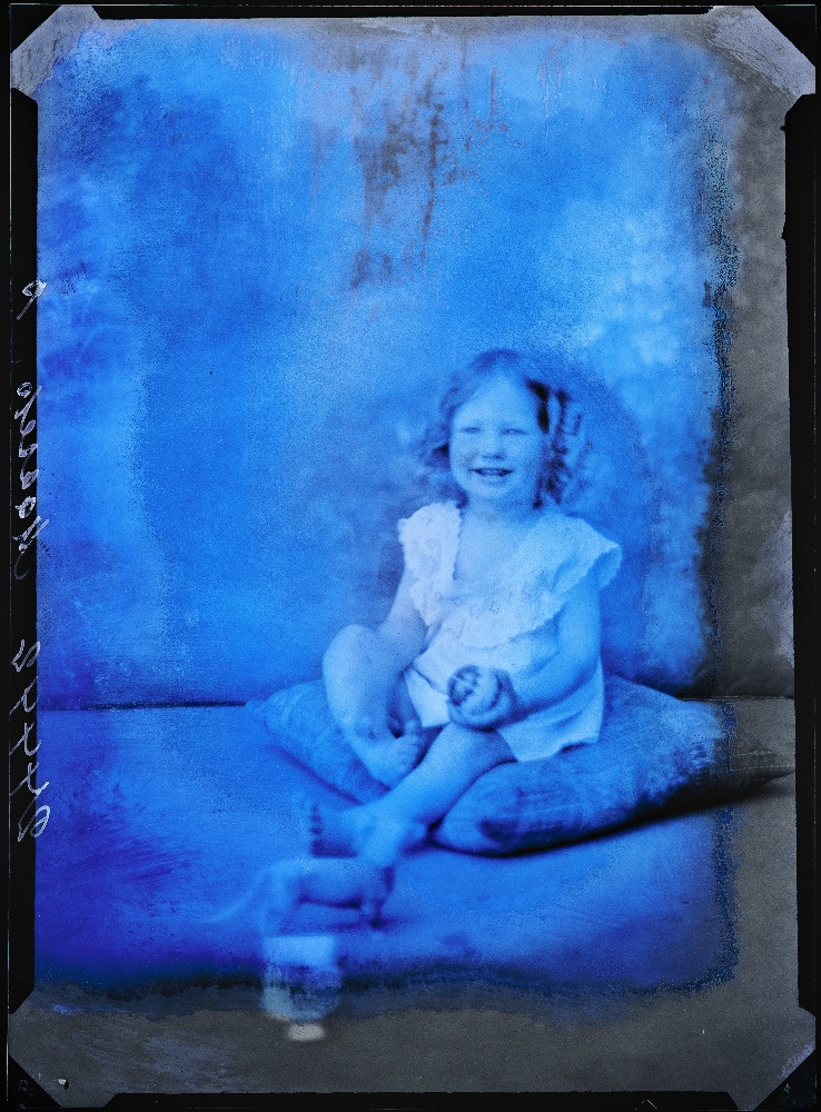 Väike tüdruk Maasepp [Maasep].