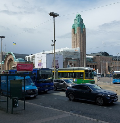 Helsingin rautatieasema Kaivokadulta nähtynä. rephoto