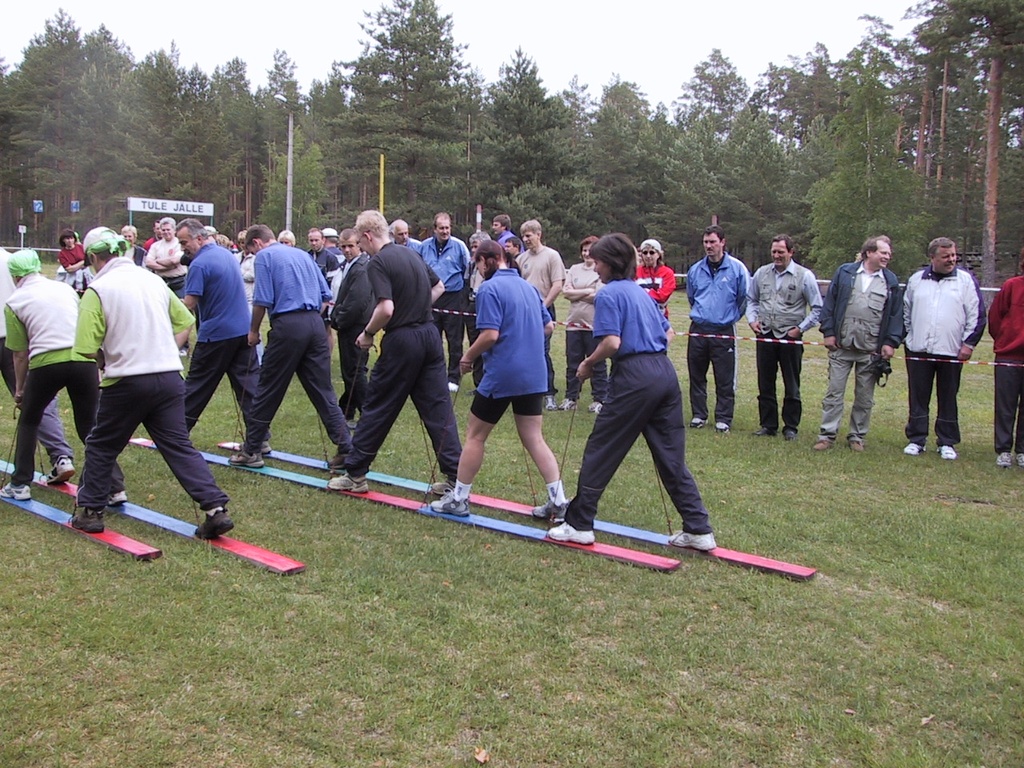 Maavalitsuste suvemängud 2002