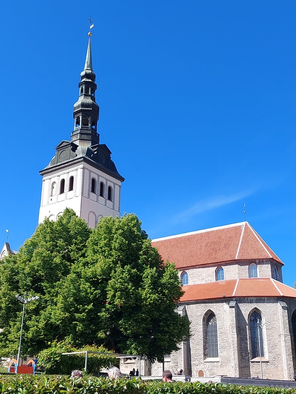 Niguliste kirik, vaade Harju tänavalt. rephoto