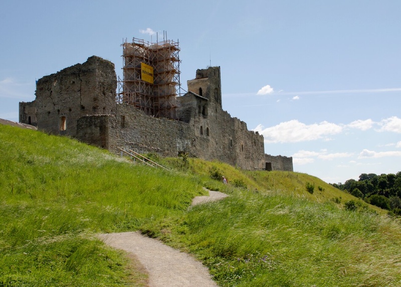 Linnuse varemed Rakvere Vallimäel. rephoto