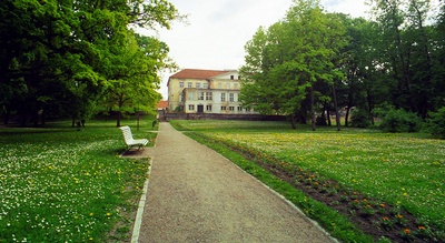 Rakvere mõisa peahoone ja teatrihoone rephoto