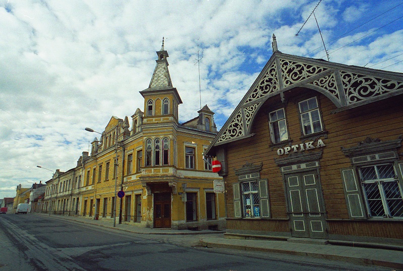 Rakvere, tänav kesklinnas. rephoto