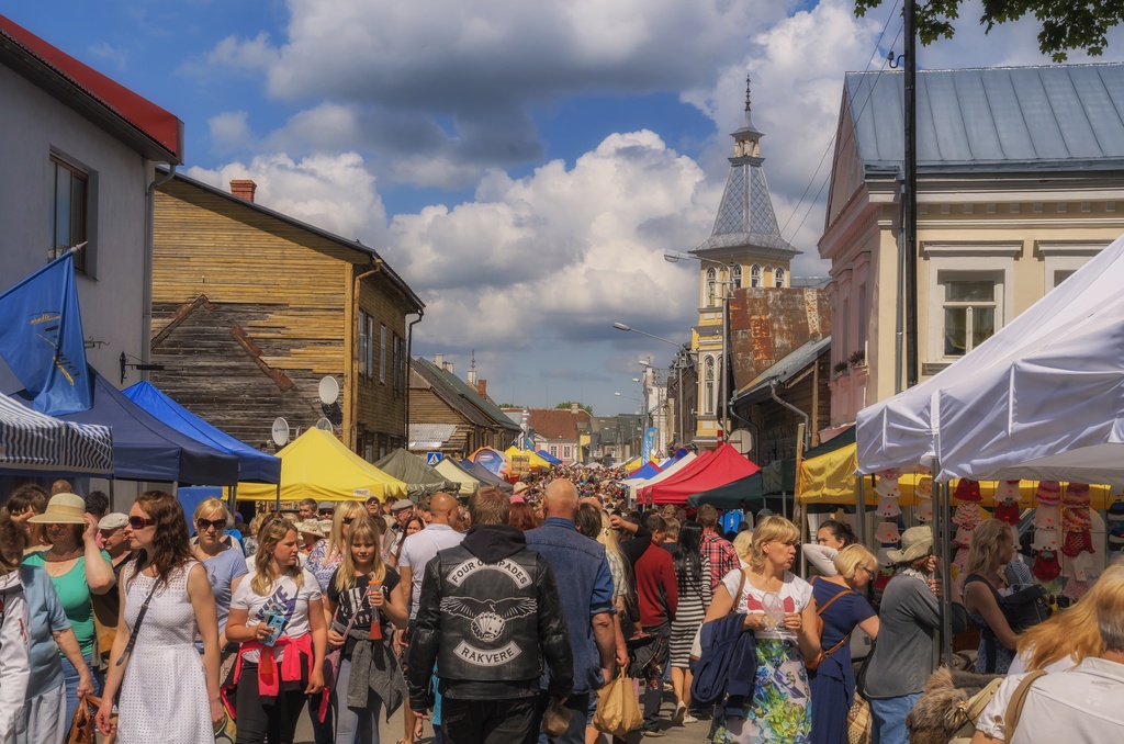 Kreisilaat Pikal tänaval