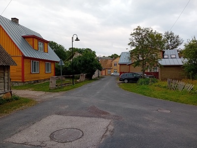 Suur-Sadama 9 ja Väike Sadama 2, Kuressaare 24.04.2023 rephoto