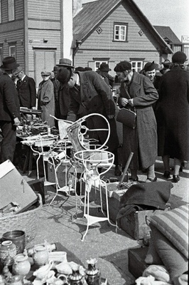 Vanakraamiturg.  similar photo