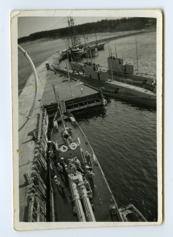 Allveelaevad "Kalev" ja "Lembit" Loksal