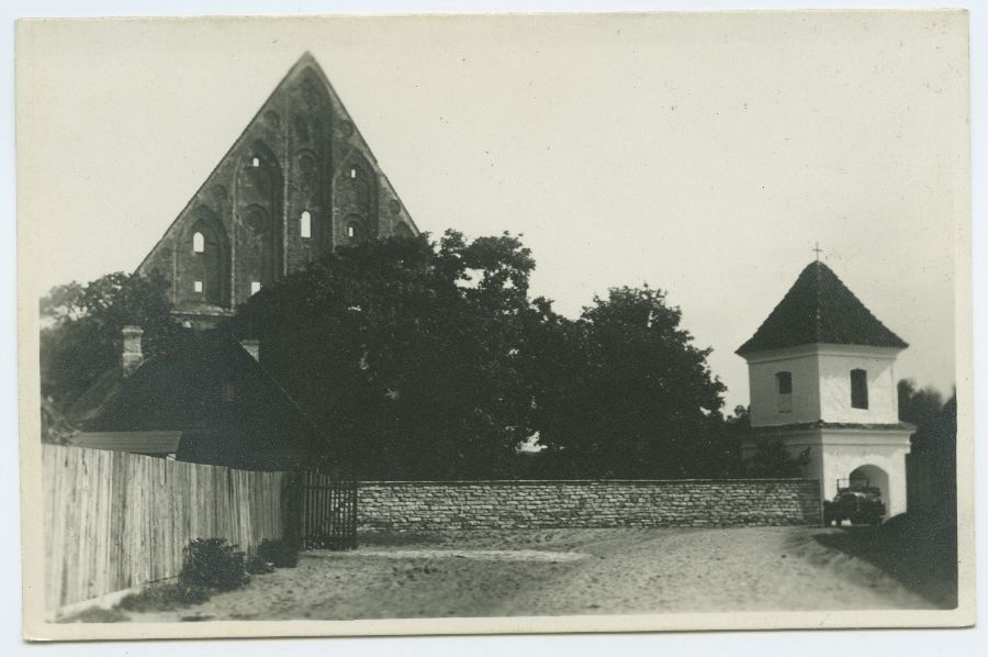 Tallinn, Pirita kloostri varemed läänest.