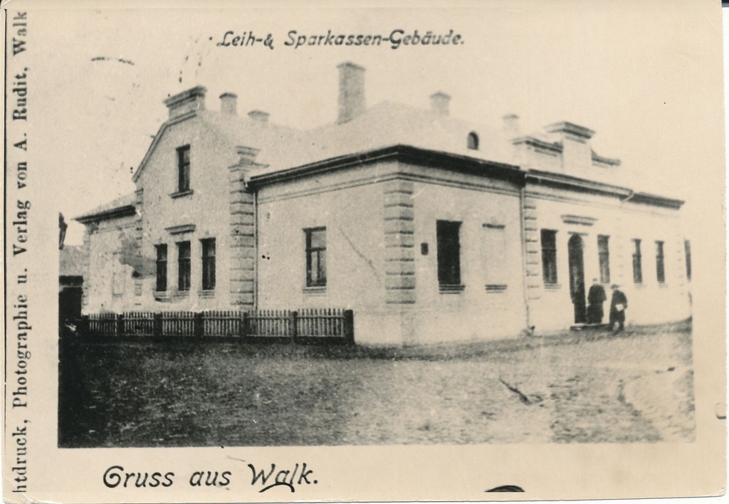 Laenu - hoiukassa hoone Aia tänavas