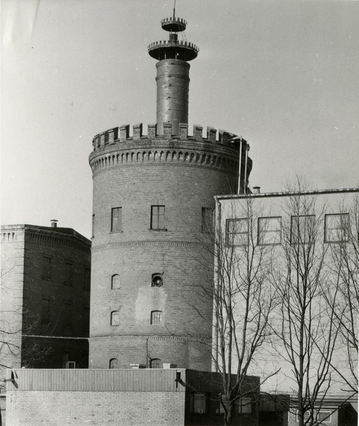 Tartu õlletehas, vaade kuivatitornile. Arhitektid Reinhold Guleke, C. Bescht