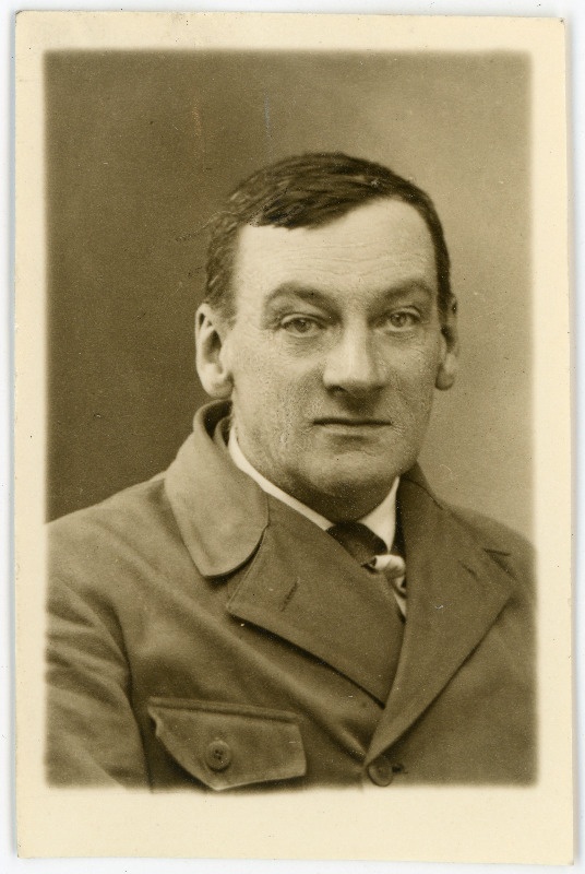 E. Bernhard. Passitaotluse foto