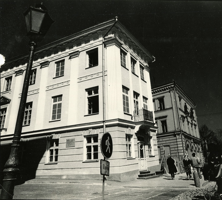 Tartu Kunstihoone, nn Viltune maja, vaade nurgalt