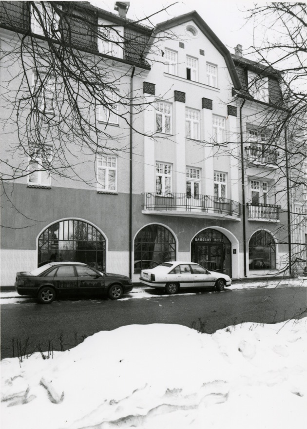 Hotell Barclay Tartus, fassaadivaade. Ü/e arh Vilmar Lill, sisekujundus Uko Künnap