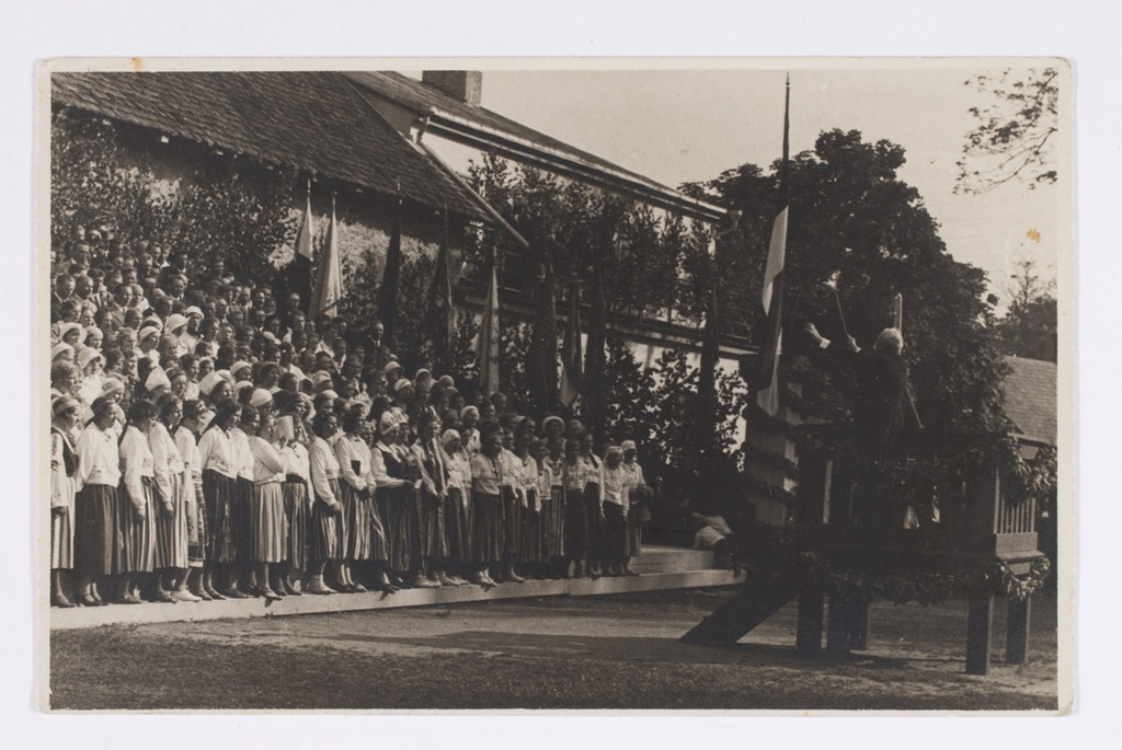 Põhja-Viljandimaa laulupäev 1934. Segakoore juhatab Ants Kapp.