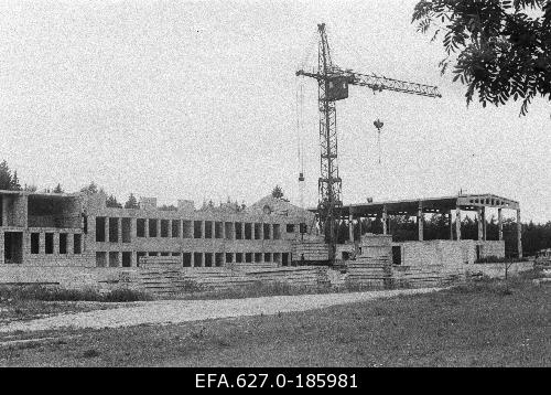 Construction of the SIIMUST school house. 1992