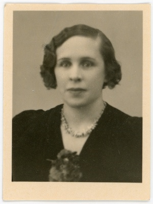 Maria-Cristine Heymann. Passitaotluse foto  duplicate photo