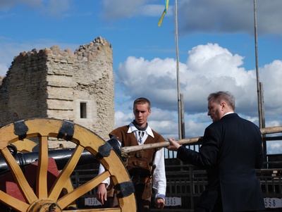 HPIM2298 Rakvere ajalooline linnus tänapäevas - This is a photo of cultural heritage monument of Estonia number rephoto