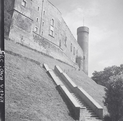 Tallinn, Toompea loss  similar photo