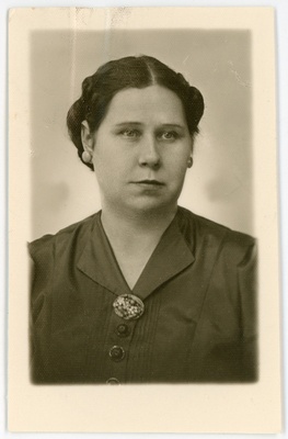 Alma Karu. Passitaotluse foto  duplicate photo