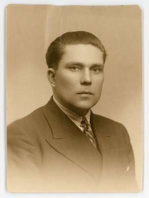 Johannes Kaupmann. Passitaotluse foto  duplicate photo